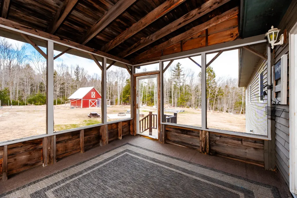 129 Bailey Hill Road New Sharon ME 04955