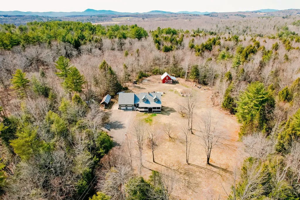 129 Bailey Hill Road New Sharon ME 04955