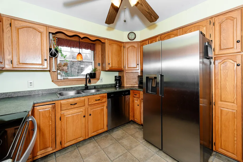 129 Bailey Hill Road New Sharon ME 04955