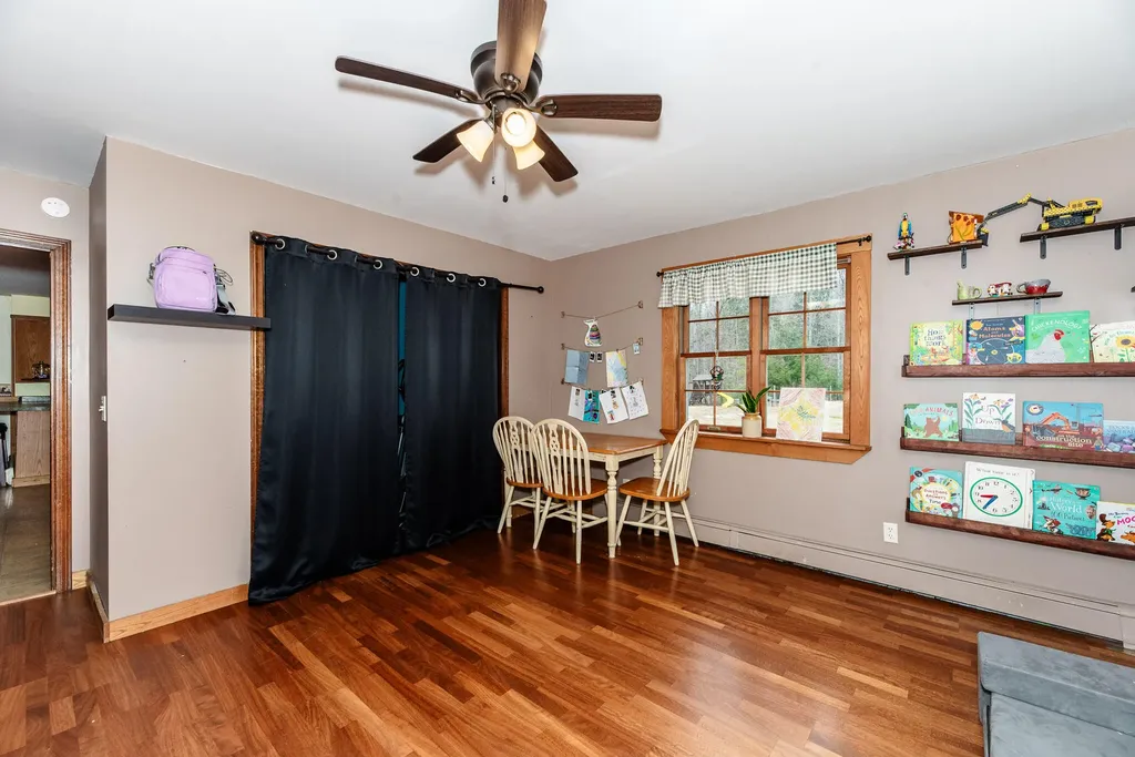 129 Bailey Hill Road New Sharon ME 04955