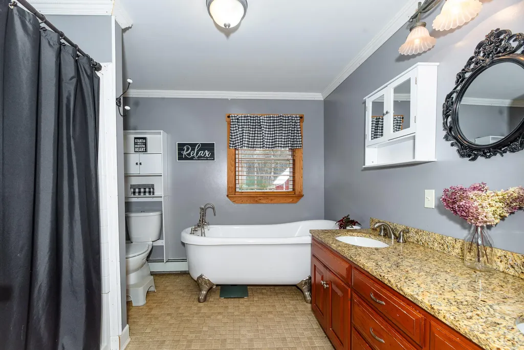 129 Bailey Hill Road New Sharon ME 04955