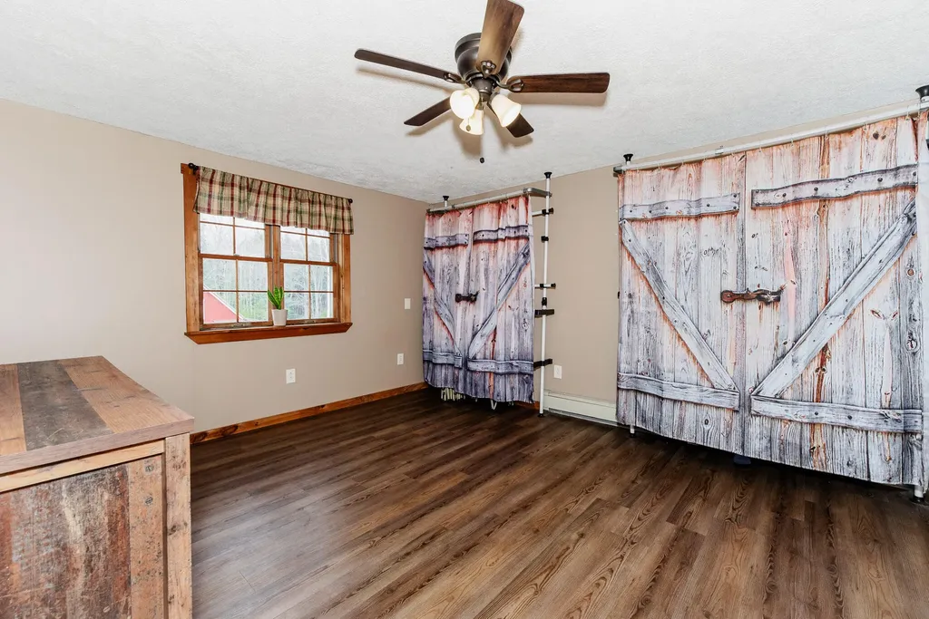 129 Bailey Hill Road New Sharon ME 04955
