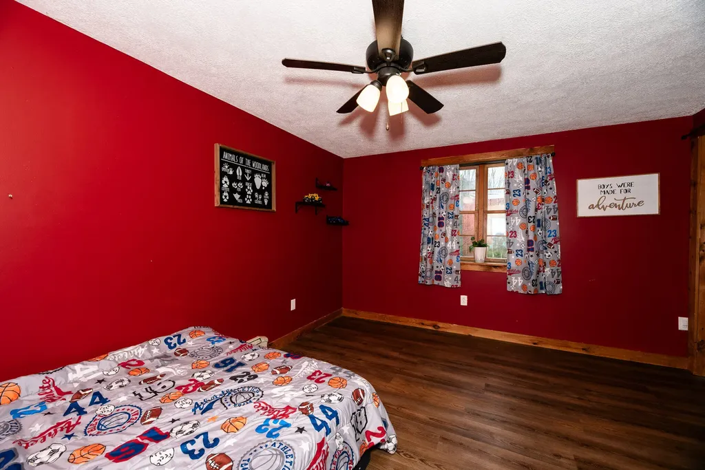 129 Bailey Hill Road New Sharon ME 04955