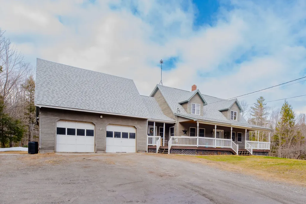 129 Bailey Hill Road New Sharon ME 04955