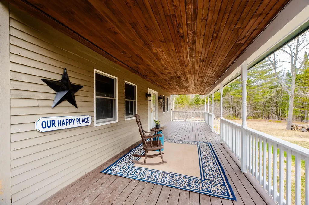 129 Bailey Hill Road New Sharon ME 04955