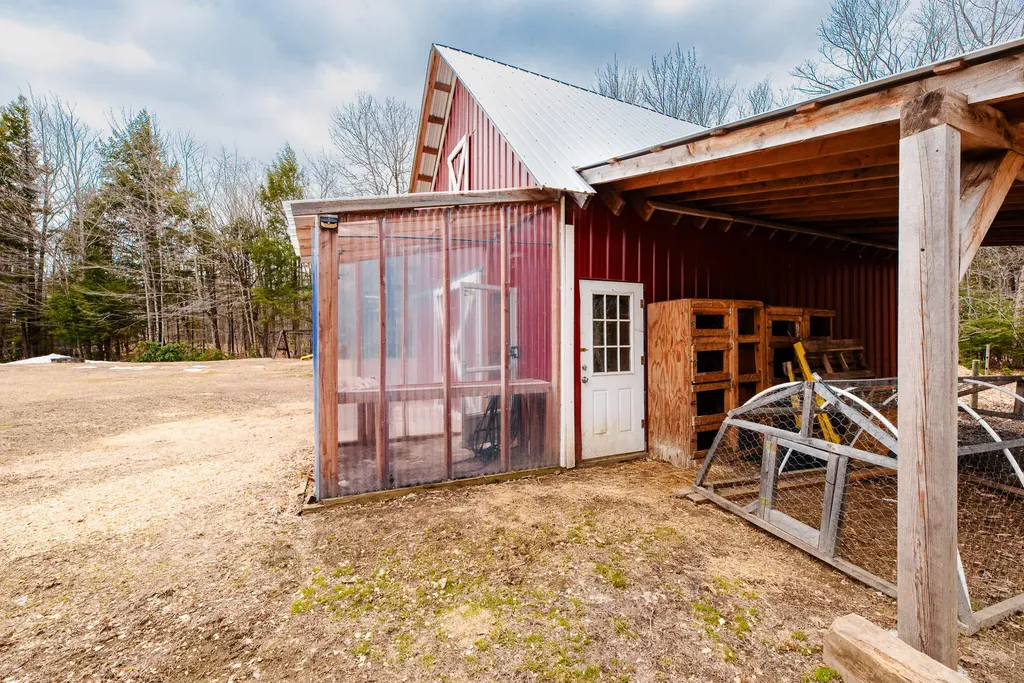 129 Bailey Hill Road New Sharon ME 04955