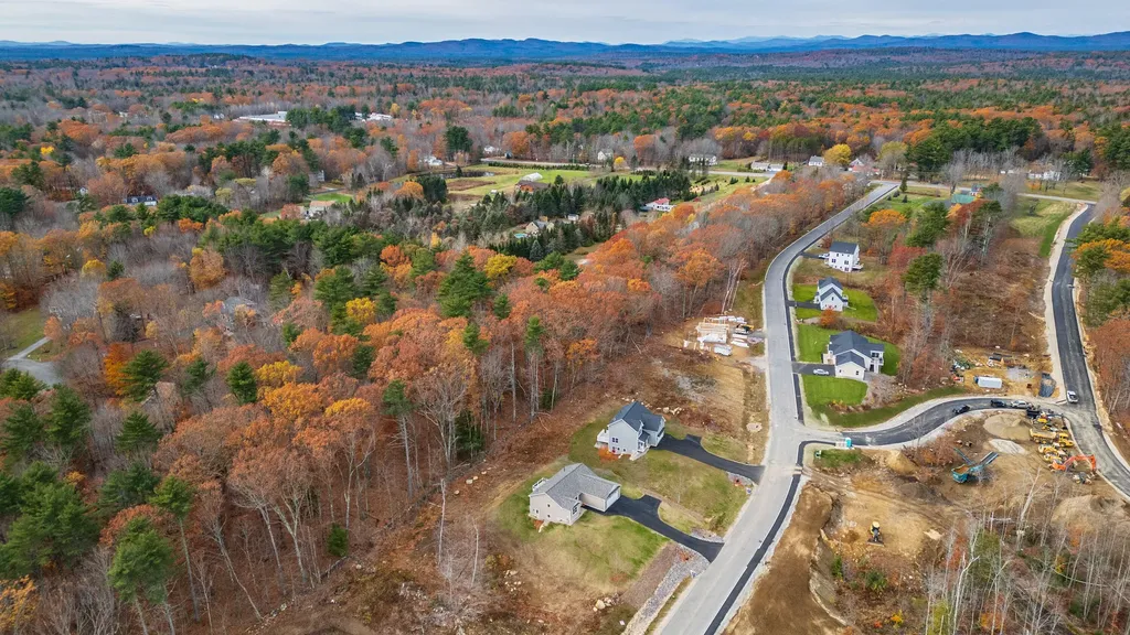31 Woodbrey Lane Standish ME 04084
