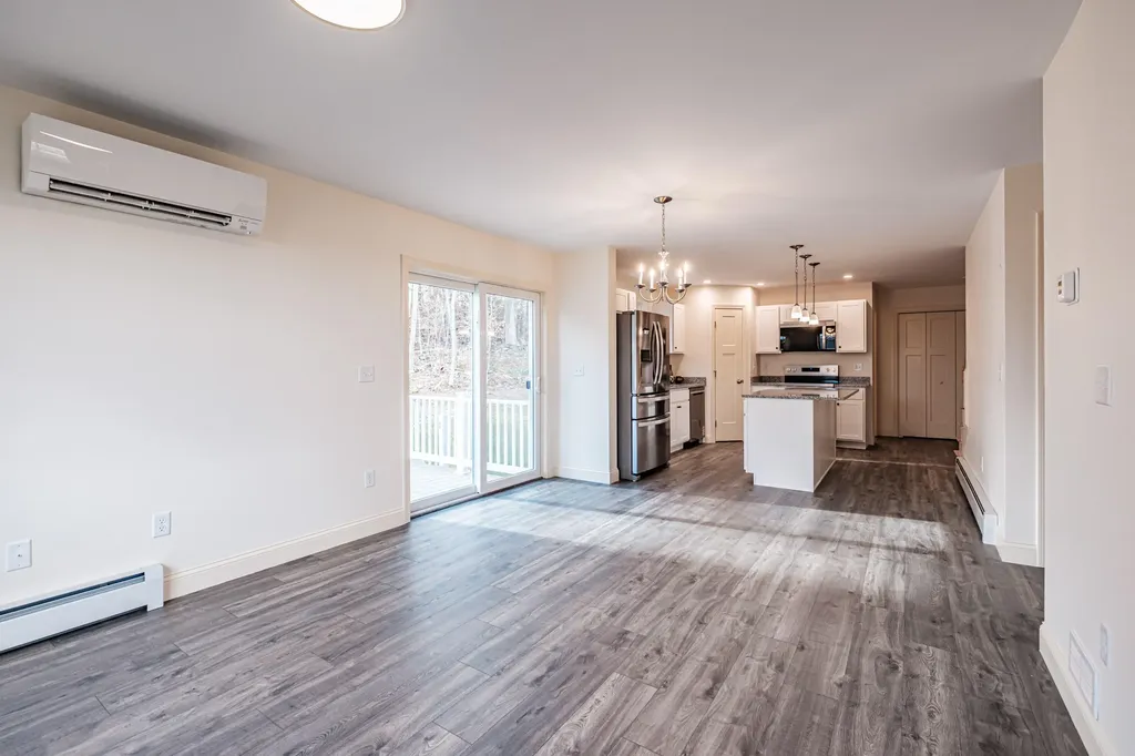 31 Woodbrey Lane Standish ME 04084