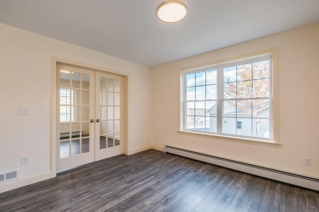 31 Woodbrey Lane Standish ME 04084