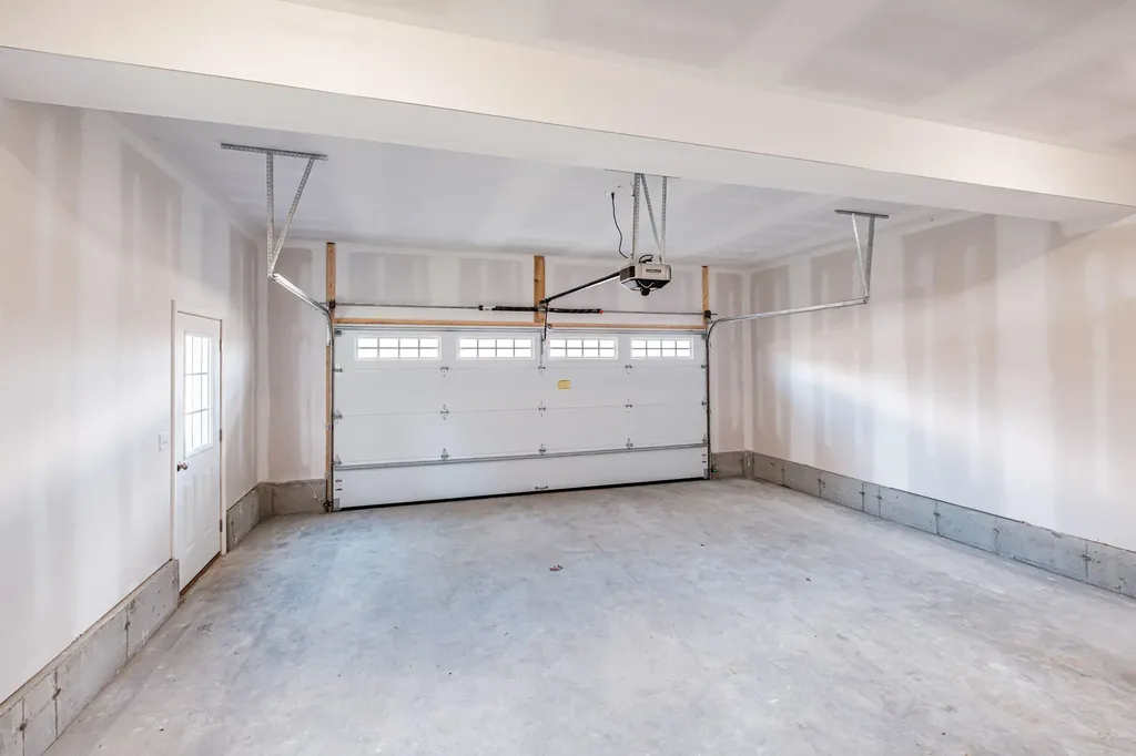 31 Woodbrey Lane Standish ME 04084