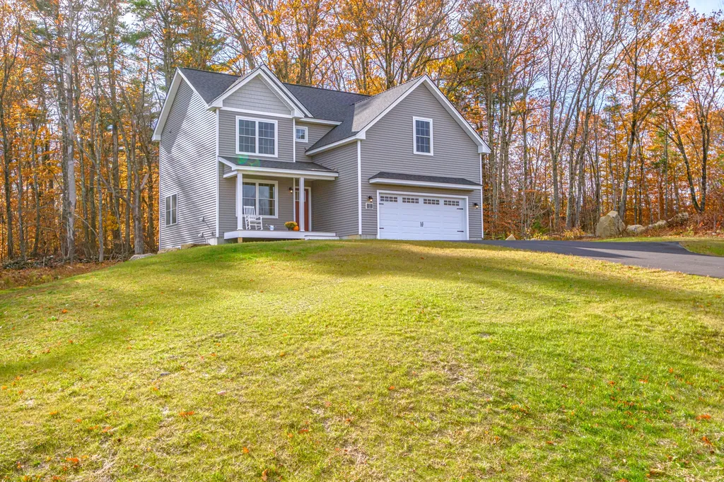 31 Woodbrey Lane Standish ME 04084
