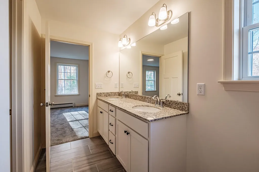 31 Woodbrey Lane Standish ME 04084