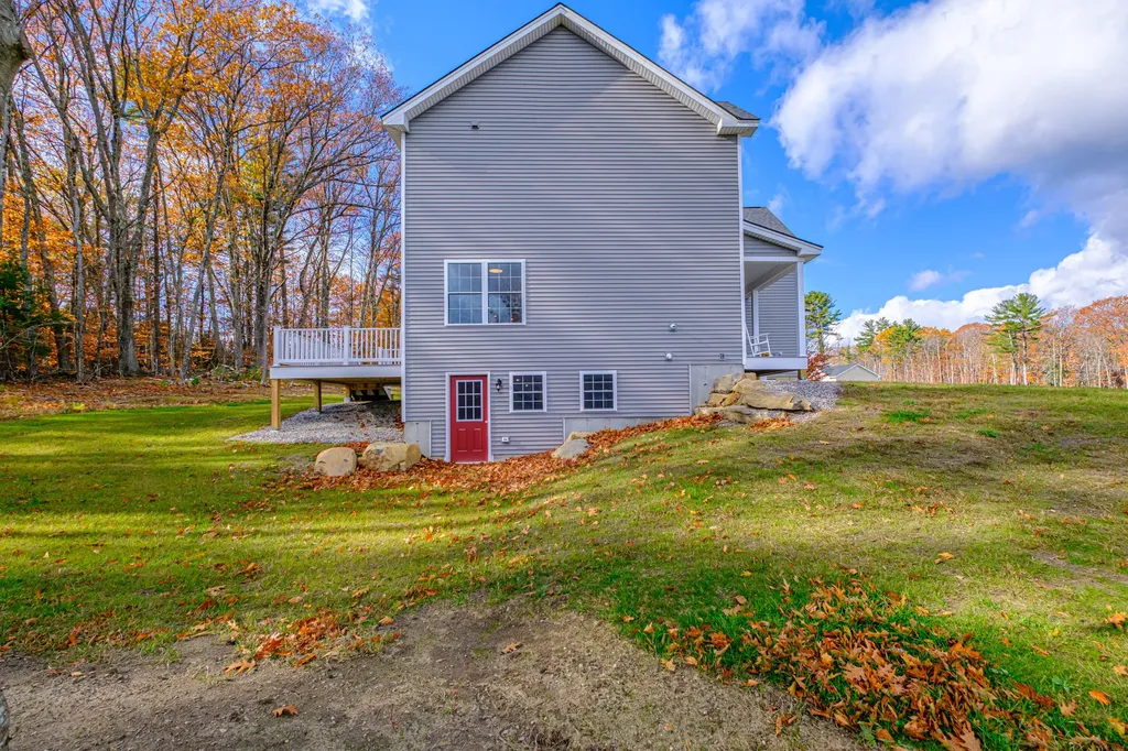 31 Woodbrey Lane Standish ME 04084