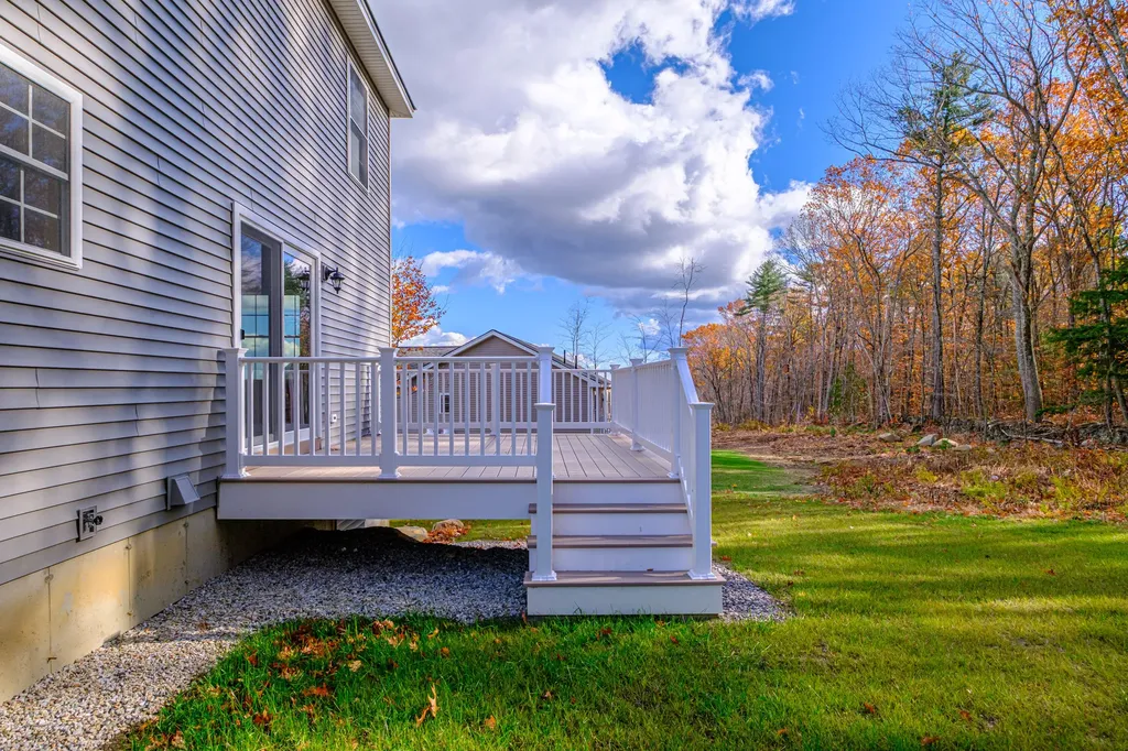 31 Woodbrey Lane Standish ME 04084