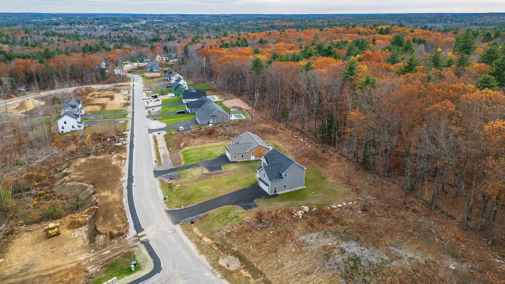 31 Woodbrey Lane Standish ME 04084