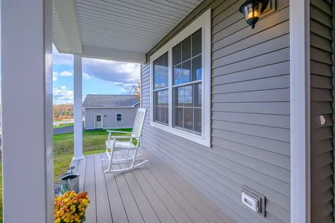 31 Woodbrey Lane Standish ME 04084