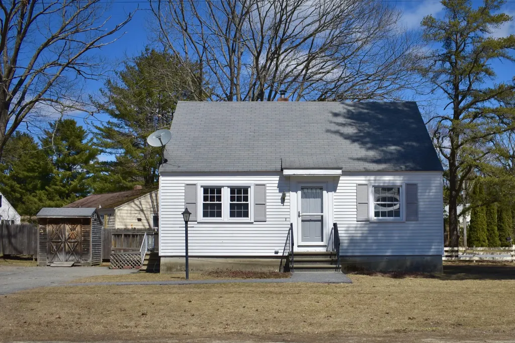 20 Riverview Drive Brunswick ME 04011