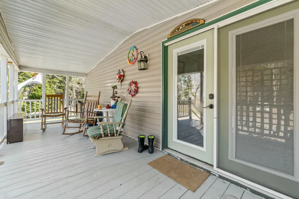 77 Birchmere Lane Harpswell ME 04079