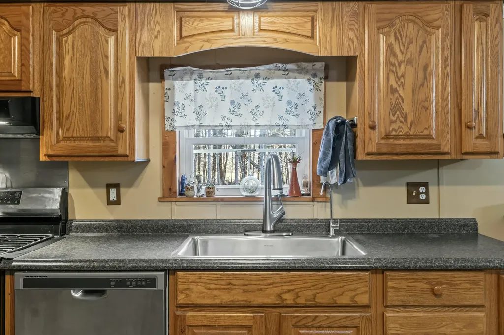 77 Birchmere Lane Harpswell ME 04079