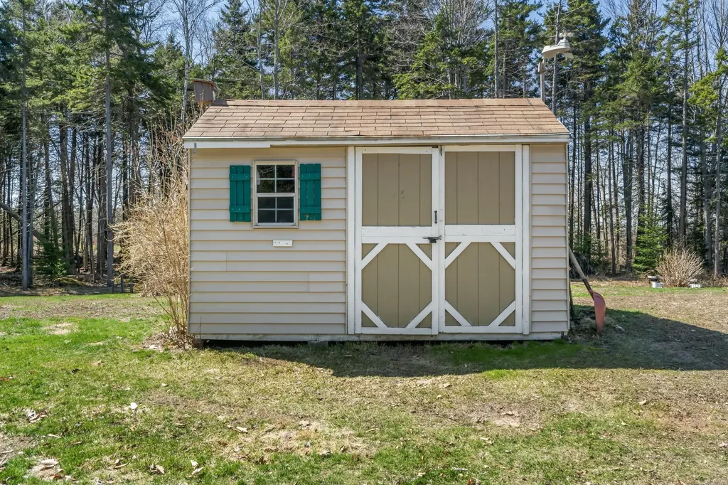 77 Birchmere Lane Harpswell ME 04079
