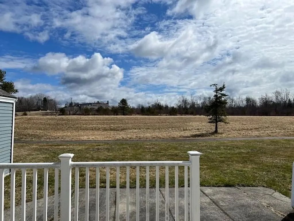 12 Windward Way Cutler ME 04626