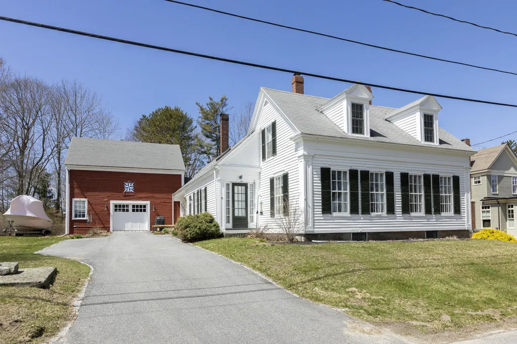 6 Harraseeket Road Freeport ME 04032