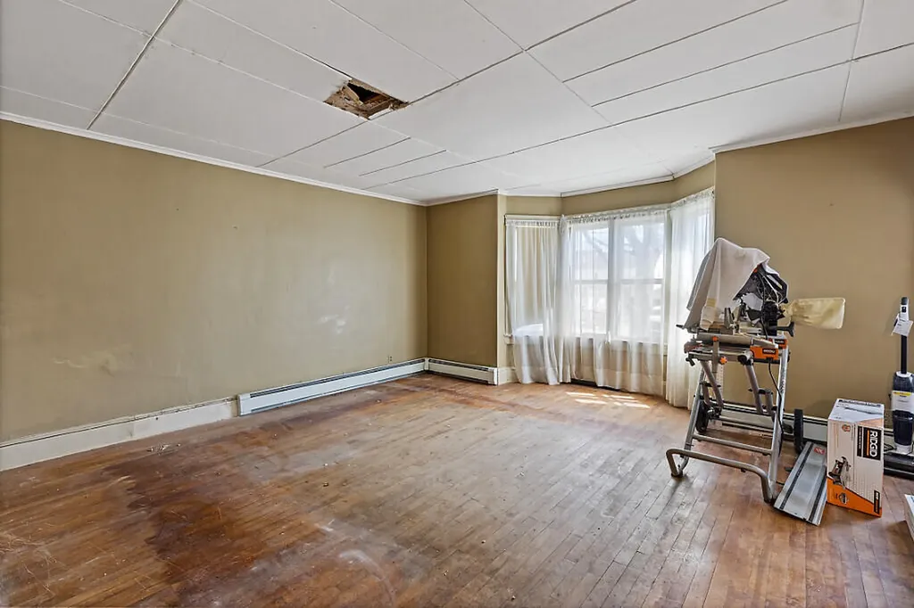 18 Pleasant Street Waterville ME 04901