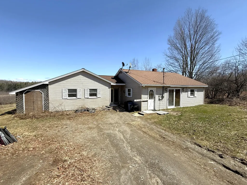 15 Alder Park Road China ME 04358