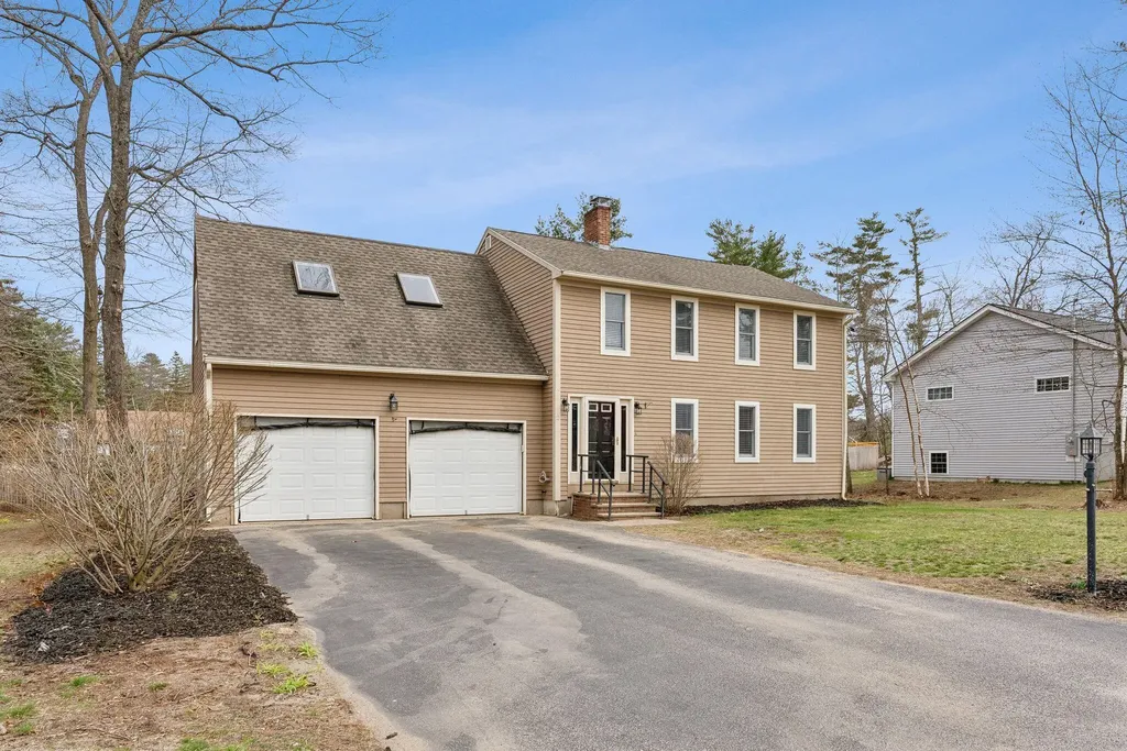 2 James Avenue Sanford ME 04073