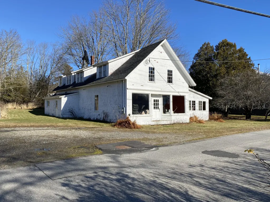107 Derby Road Islesboro ME 04848