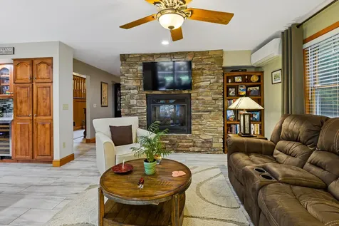 18 Wedgewood Drive Oakland ME 04963