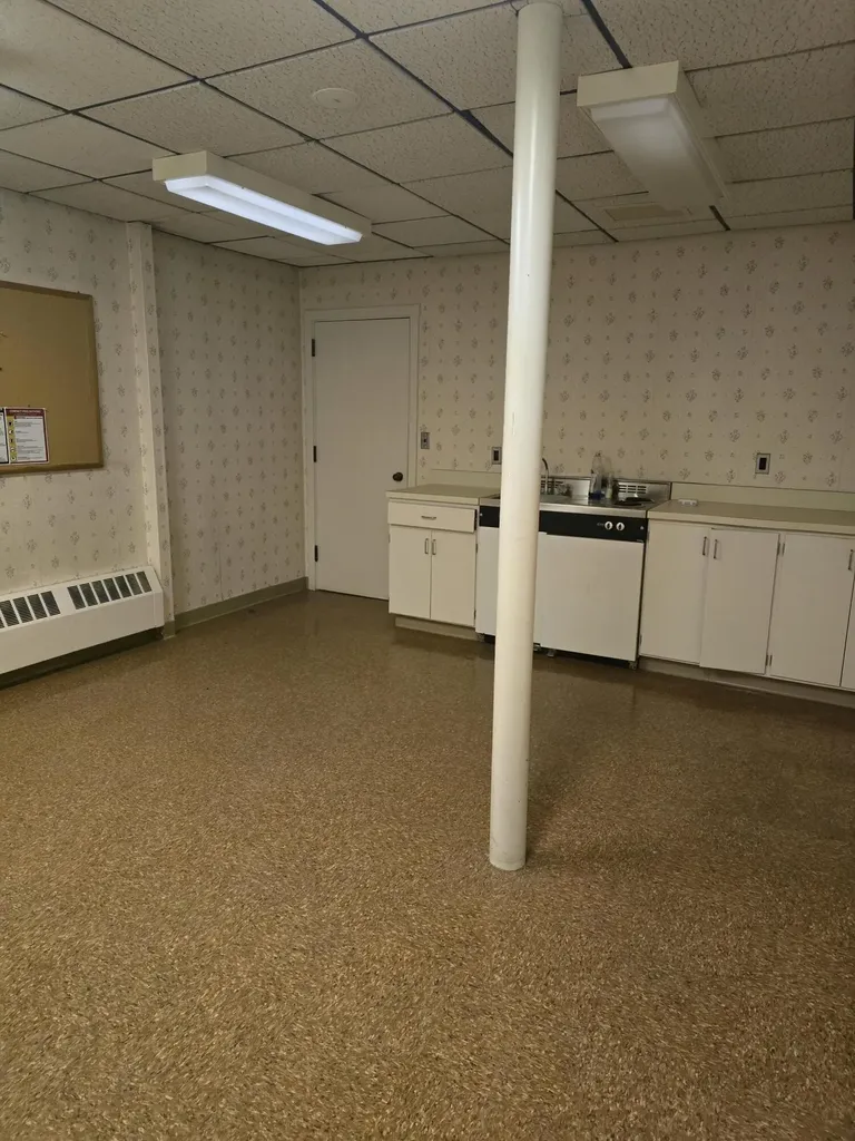 87 Main Street East Millinocket ME 04430