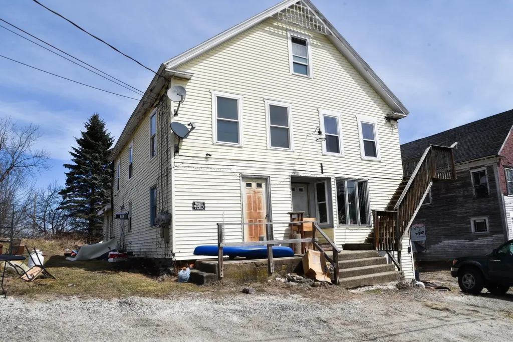 42 Front Street Sumner ME 04292