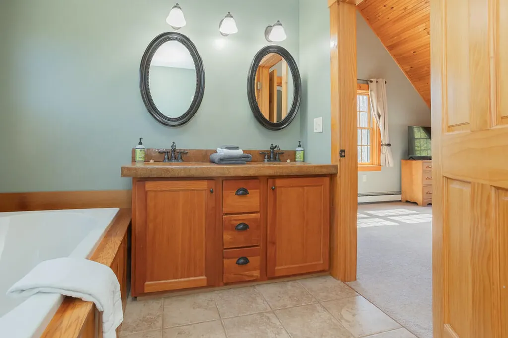8 Sunset Lane Kingfield ME 04947