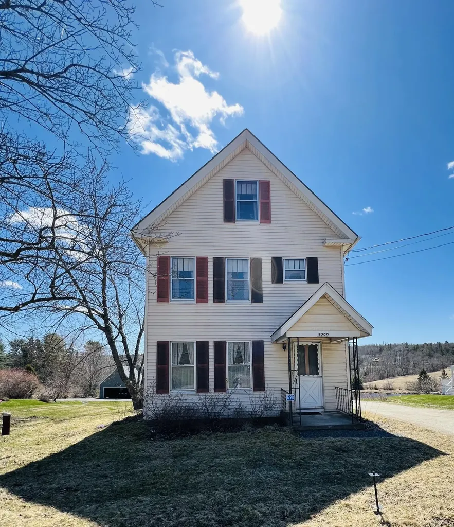 1290 Surry Road Surry ME 04684