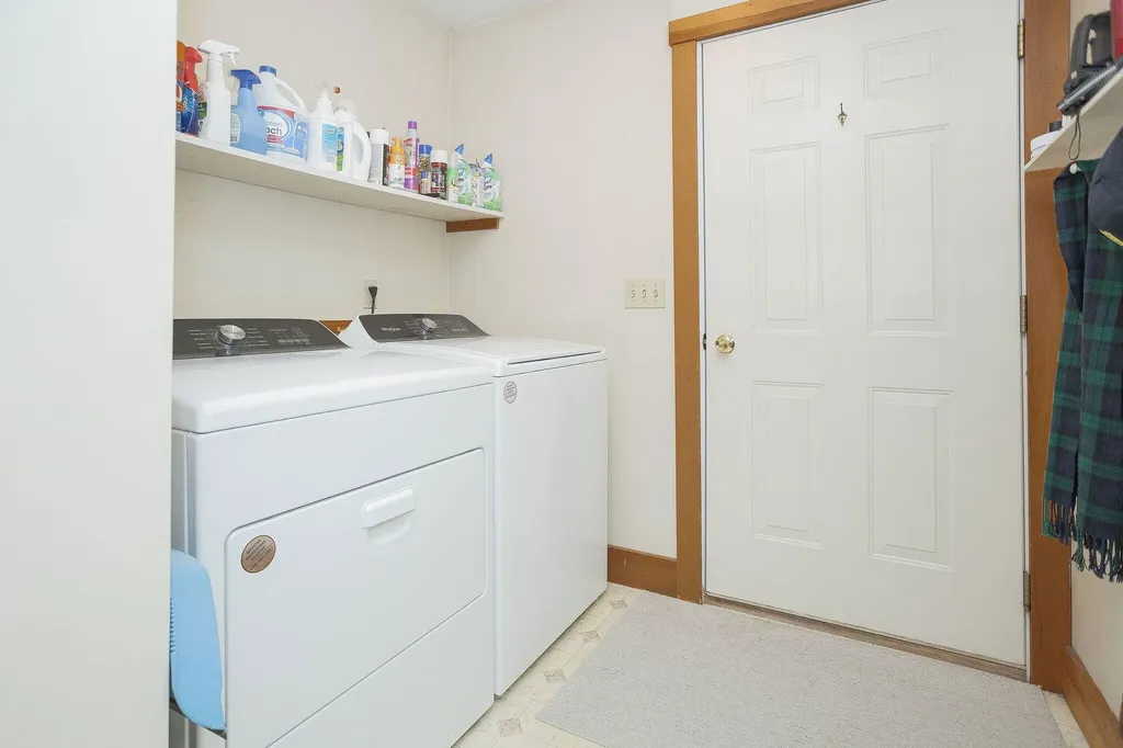 197 Granite Heights Farmington ME 04938