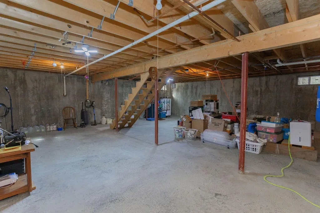 197 Granite Heights Farmington ME 04938
