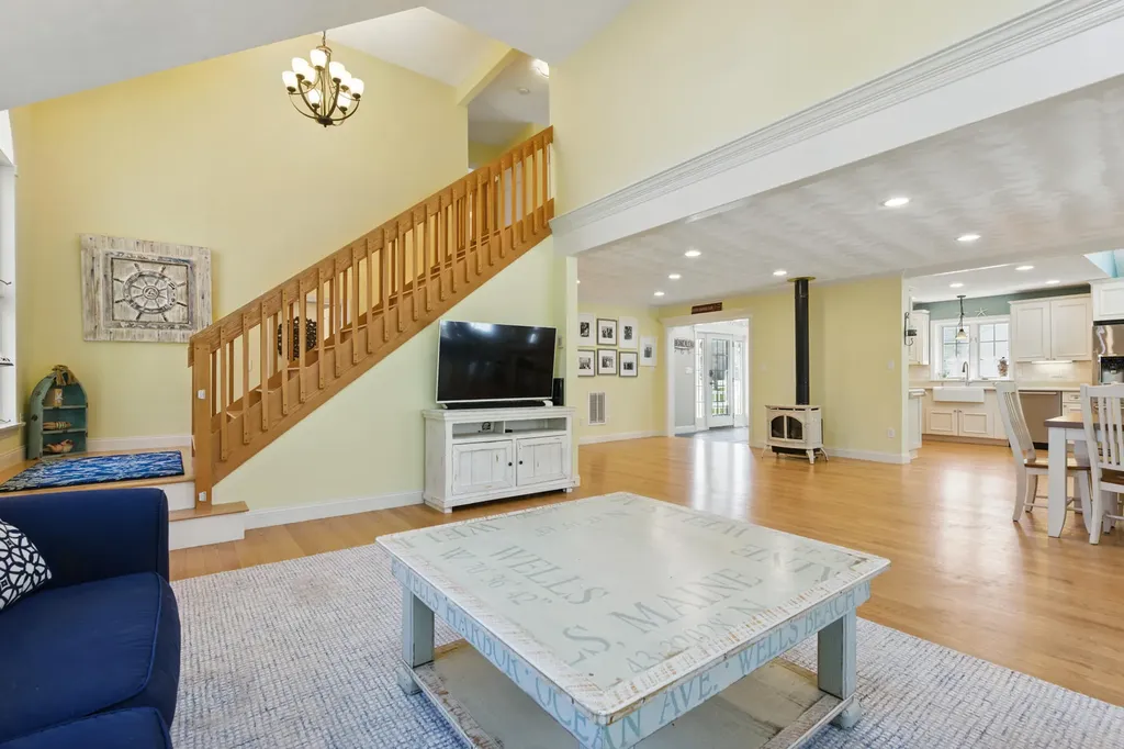 98 Bourne Avenue Wells ME 04090