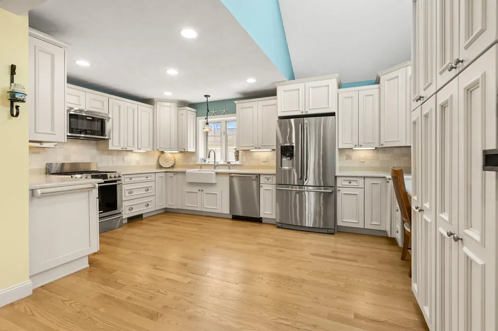 98 Bourne Avenue Wells ME 04090