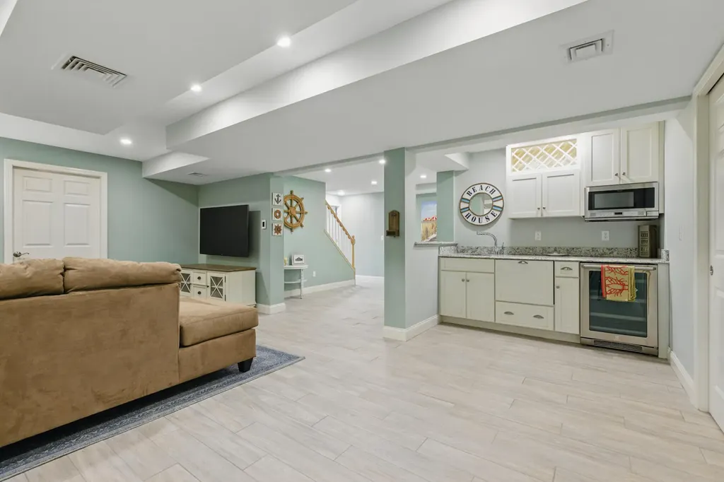98 Bourne Avenue Wells ME 04090