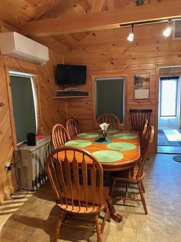 28 Valentine Lane Dexter ME 04930