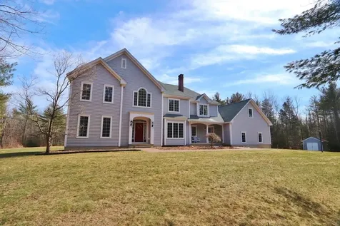 35 Whitetail Way Bangor ME 04401