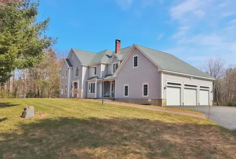 35 Whitetail Way Bangor ME 04401