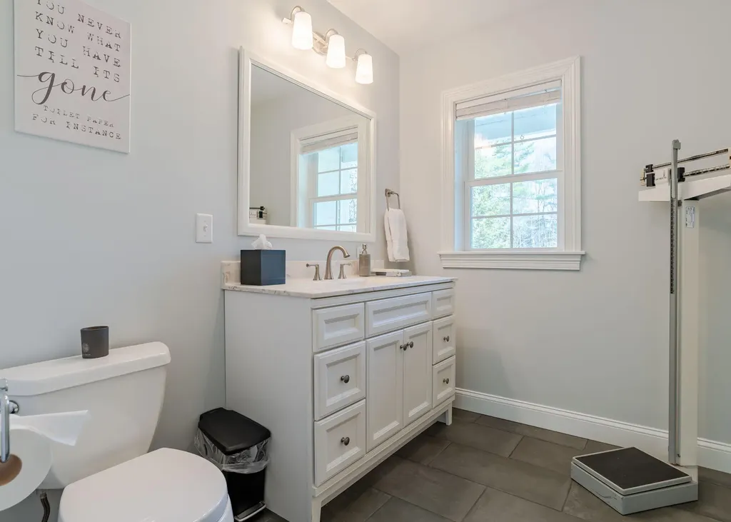 33 Idlewood Drive Cumberland ME 04021