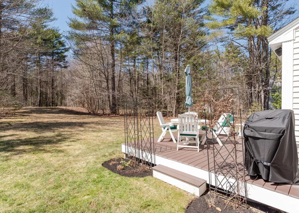 33 Idlewood Drive Cumberland ME 04021