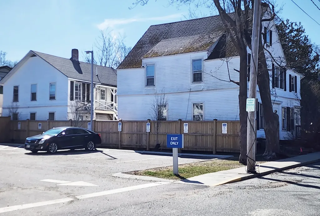 8 Maple Avenue Bar Harbor ME 04609