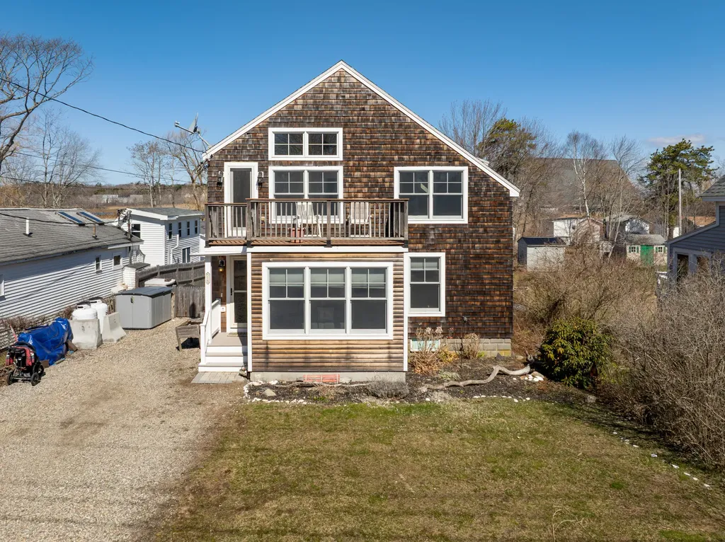 15 East Grand Avenue Scarborough ME 04074