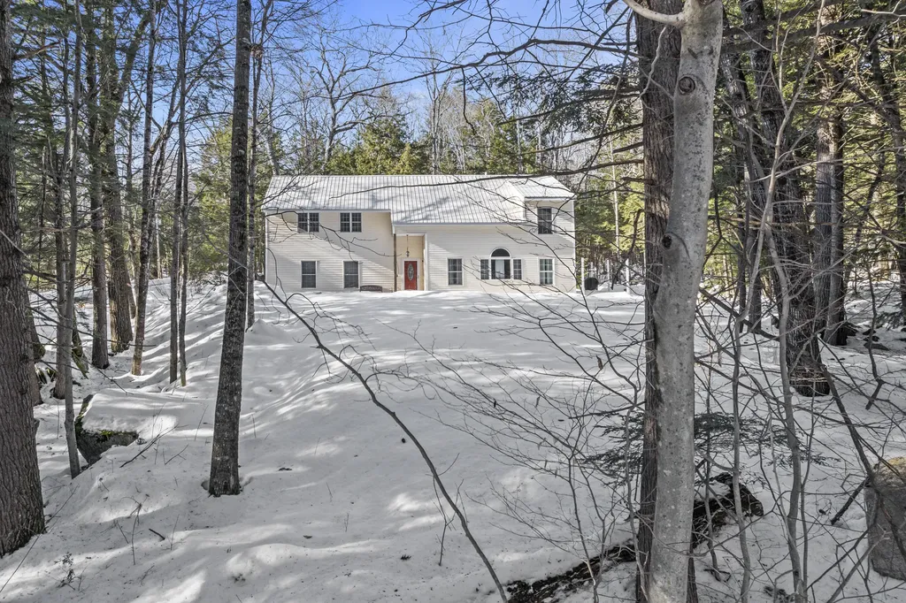 11 Campbell Drive Bridgton ME 04009