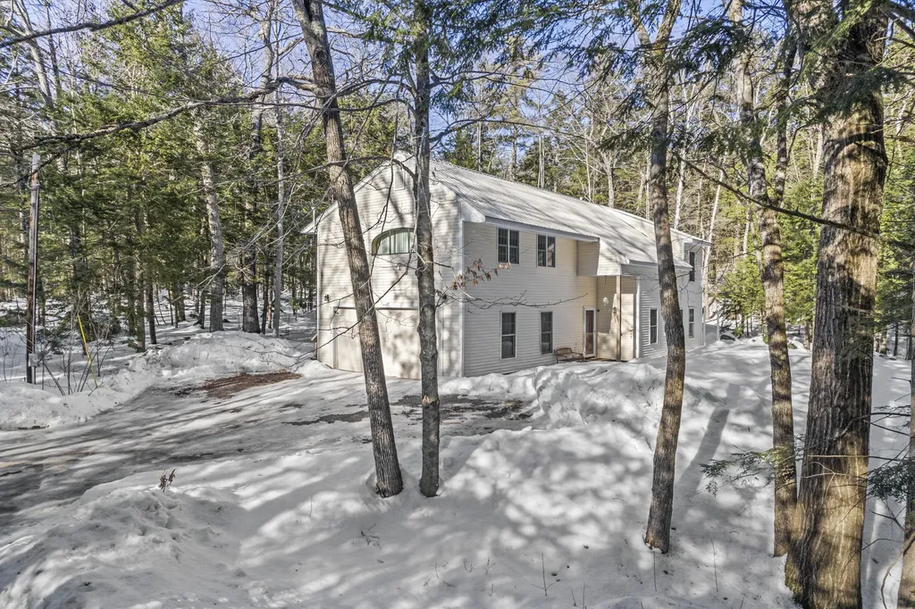 11 Campbell Drive Bridgton ME 04009
