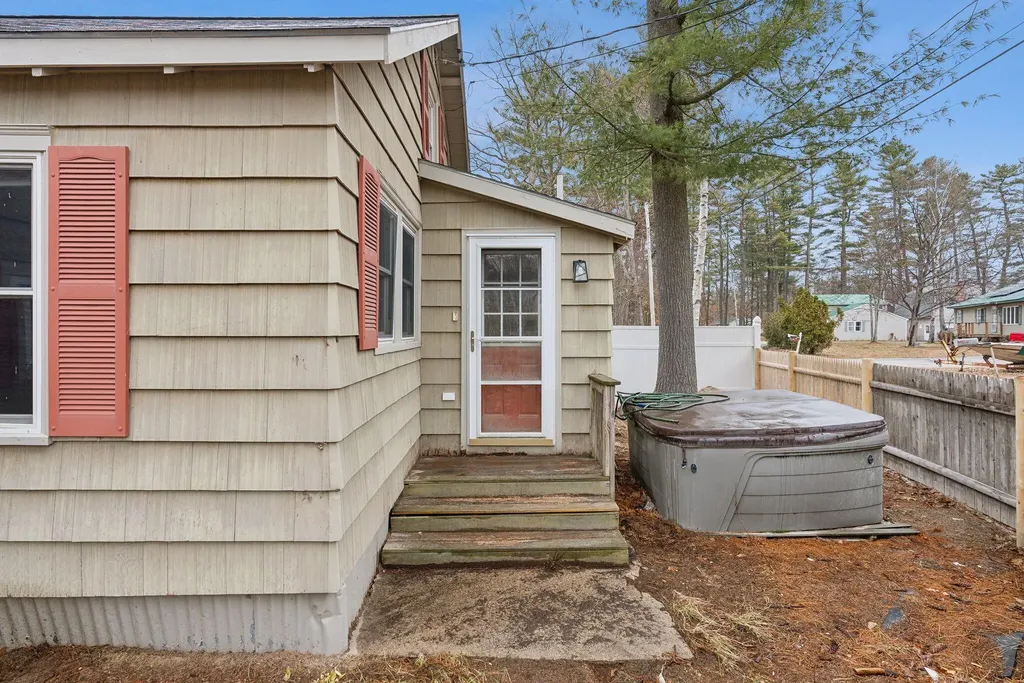 65 Anglers Road Windham ME 04062
